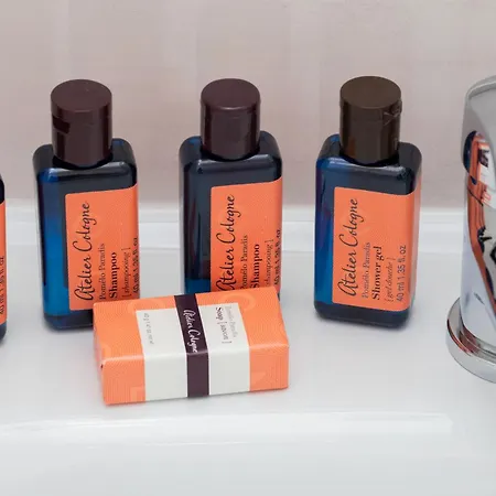 Stylish Seaside With Terrace & Parking In By Renters Apartment *