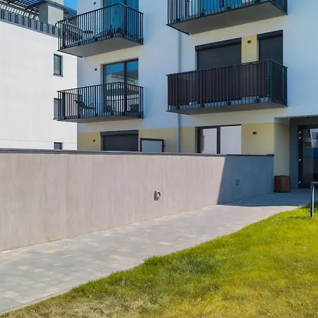 Stylish Seaside With Terrace & Parking In By Renters Jastrzębia Góra