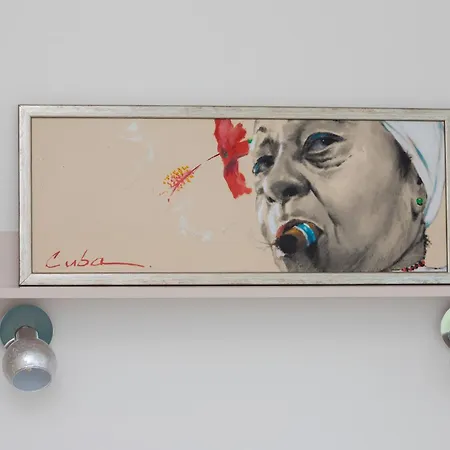 Stylish Seaside With Terrace & Parking In By Renters *