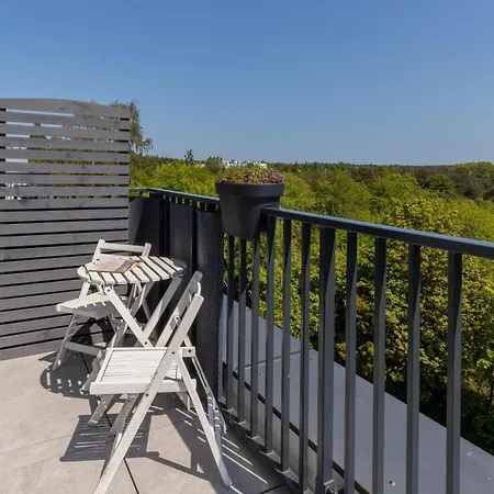 Stylish Seaside With Terrace & Parking In By Renters