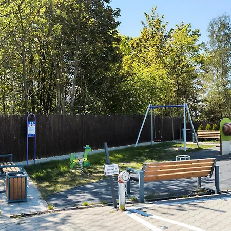 Apartment Stylish Seaside With Terrace & Parking In By Renters *