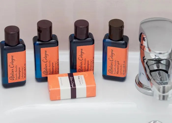 Stylish Seaside With Terrace & Parking In By Renters 公寓 *