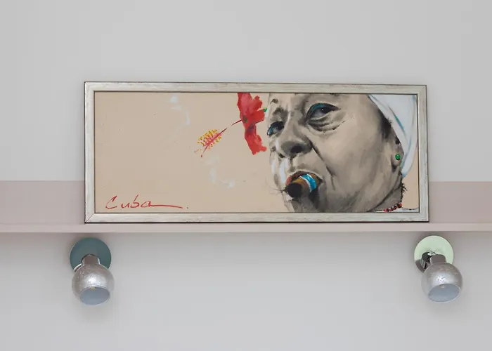 Stylish Seaside With Terrace & Parking In By Renters *