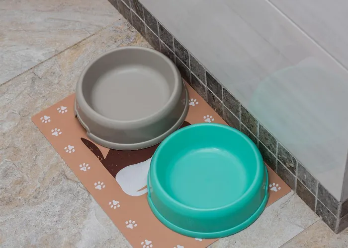 Stylish Seaside With Terrace & Parking In By Renters 公寓